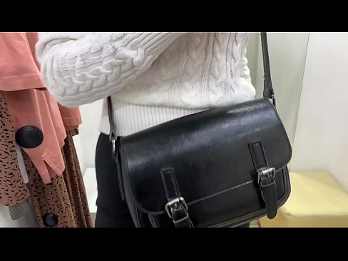 ❤️ Јавна мастурбација на младата кучка FeralBerry со дилдо во фитинг просторијата ️ Само порно кај нас mk.sexafinkarasskaz.ru